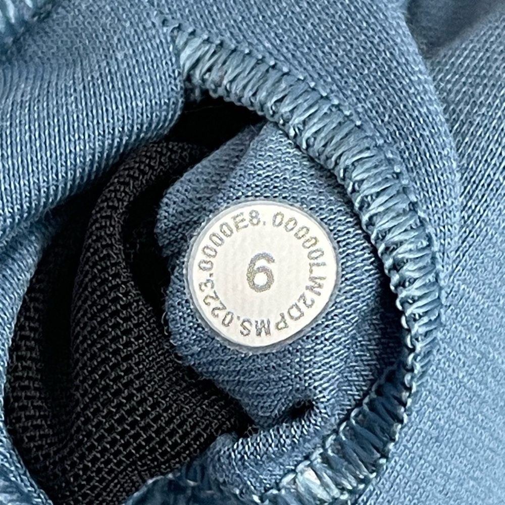- lululemon flow y strappy bra Utility Blue - Picture 6 of 8